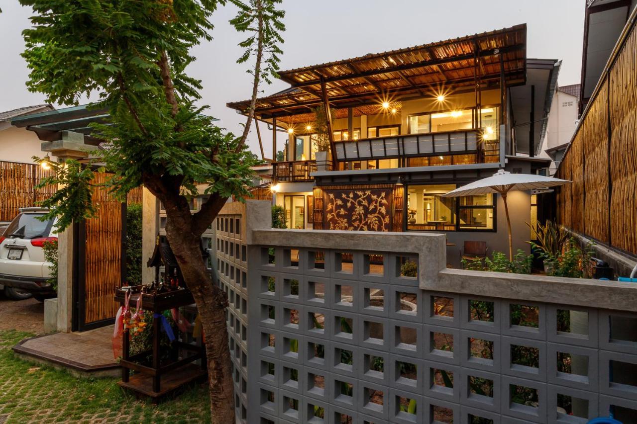 Hostel One Art And Gallery Chiang Mai Ngoại thất bức ảnh