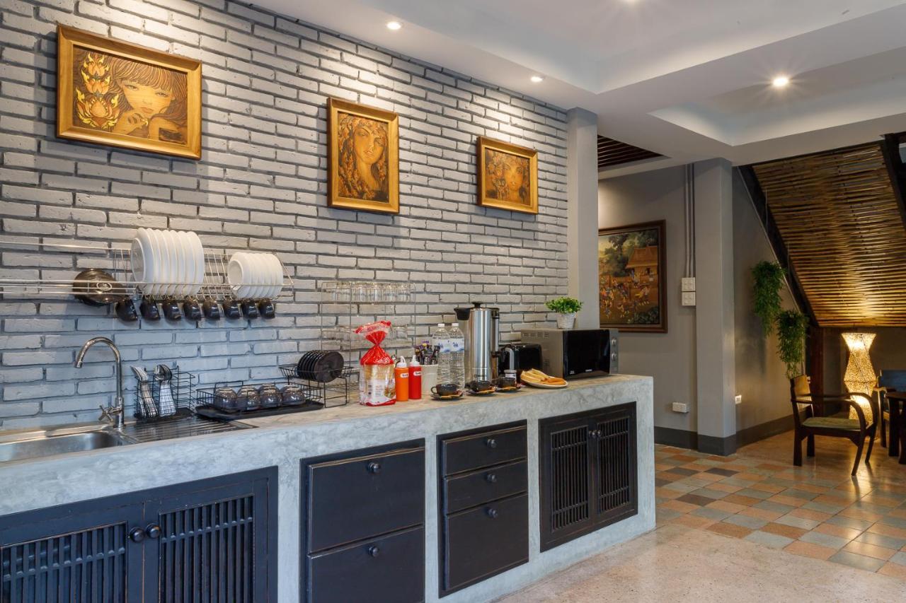 Hostel One Art And Gallery Chiang Mai Ngoại thất bức ảnh