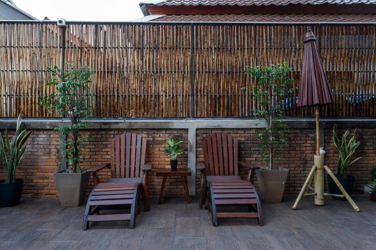 Hostel One Art And Gallery Chiang Mai Ngoại thất bức ảnh