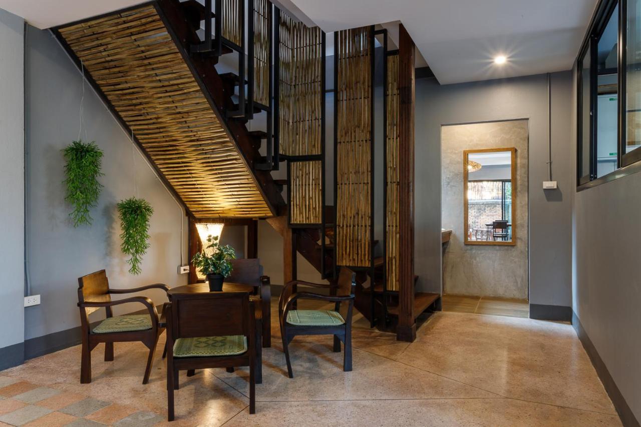Hostel One Art And Gallery Chiang Mai Ngoại thất bức ảnh