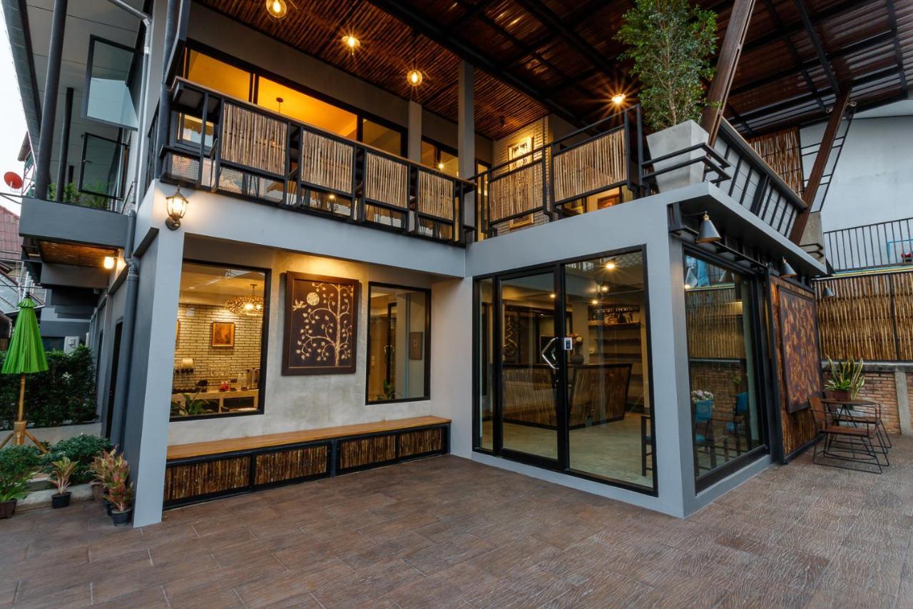 Hostel One Art And Gallery Chiang Mai Ngoại thất bức ảnh