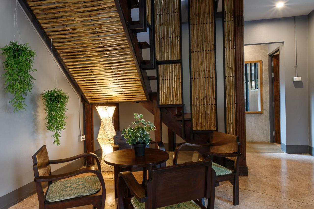 Hostel One Art And Gallery Chiang Mai Ngoại thất bức ảnh