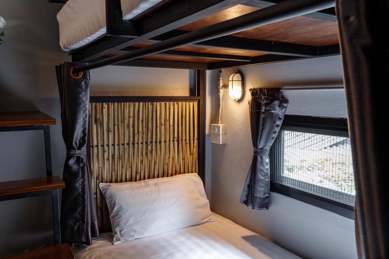 Hostel One Art And Gallery Chiang Mai Ngoại thất bức ảnh