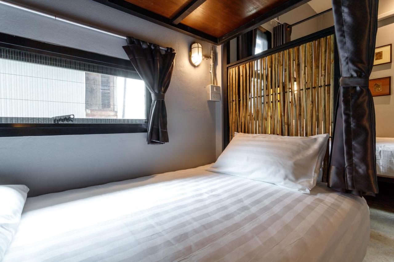 Hostel One Art And Gallery Chiang Mai Ngoại thất bức ảnh
