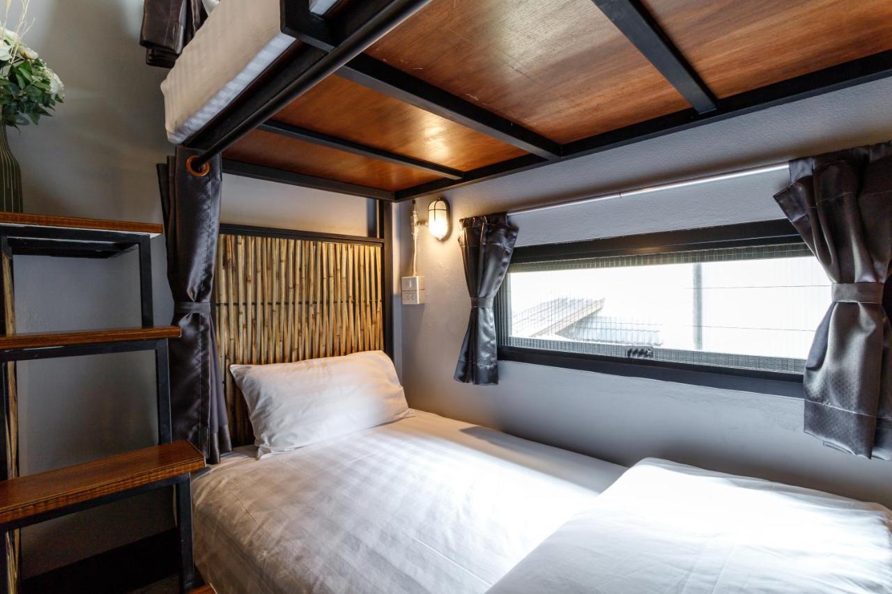 Hostel One Art And Gallery Chiang Mai Ngoại thất bức ảnh